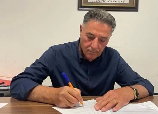 Begzad Sinani synon Kuvendin, kërkon mbështetje për numrin 58