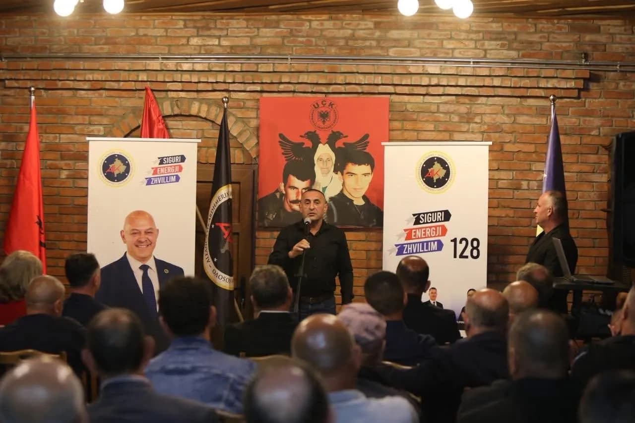 Durim Halilaj nga Shqiponja: Është nder të jem në të njëjtin rresht me Ramush Haradinajn dhe Ardian Gjinin
