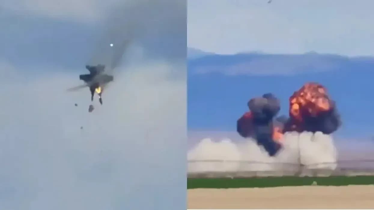 Dy aeroplanë luftarakë të Marinës Amerikane përplasen në ajër