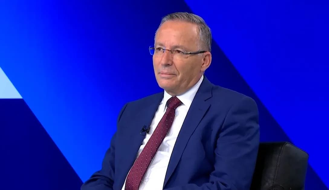 Hamza ngushëllon për vdekjen e Alush Gashit: Dha kontribut në shëndëtësi, arsim e ndërtim të institucioneve