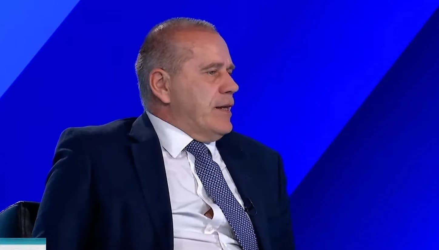 “I pastron WC-të e na shet patriotizëm”, Arifi sqaron deklaratën: S’e kisha me diasporën, por me individin