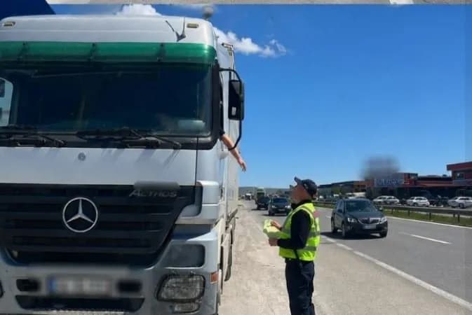Kontrollohen mbi 5 mijë kamionë e autobusë, shqiptohen mbi 400 gjoba