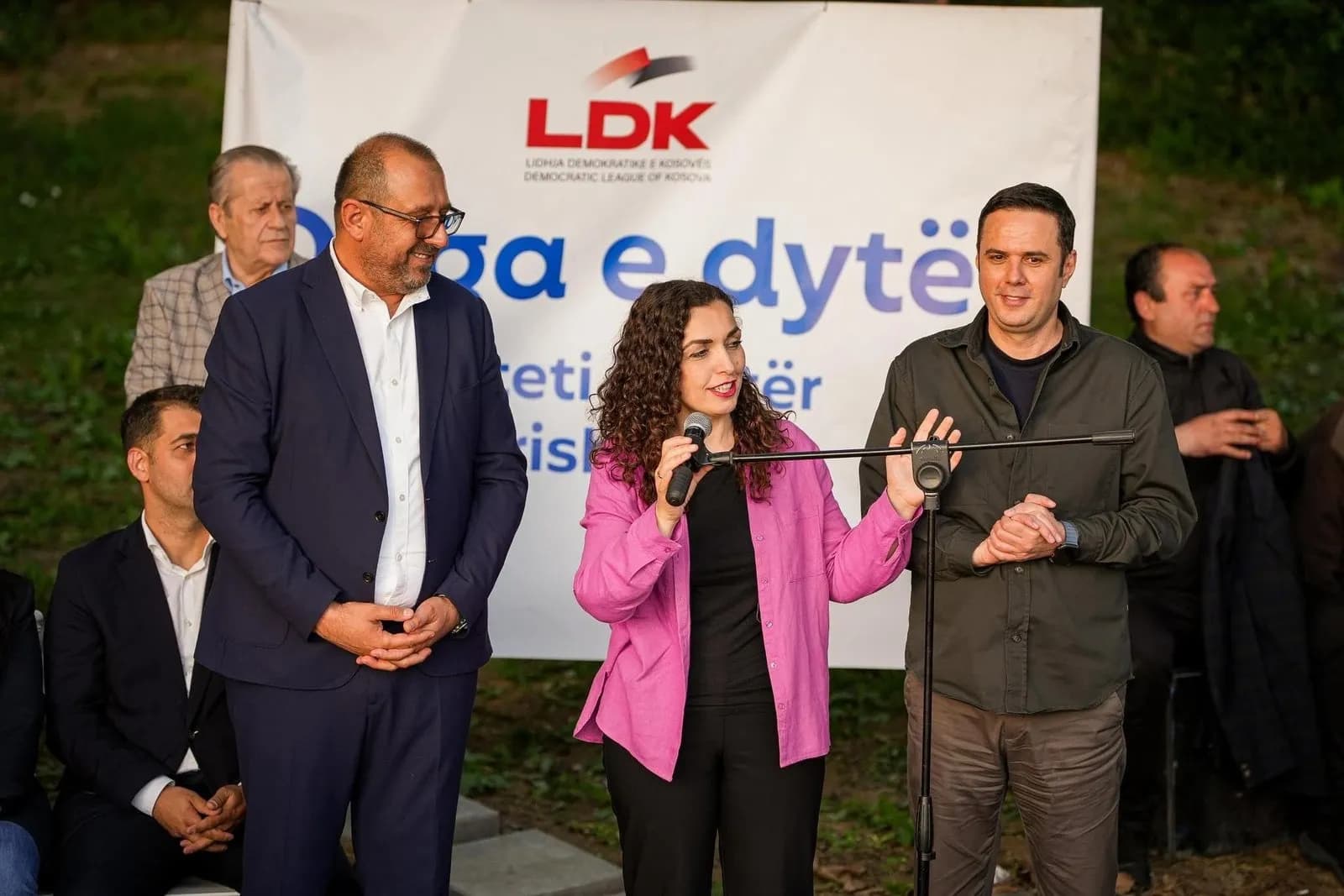 Lumir Abdixhiku prezanton kandidatët në Taslixhe: Ekip që njeh nevojat e lagjes