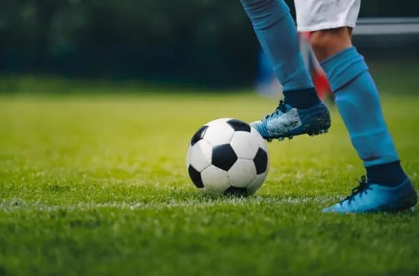 Milani i “modh” mbetet jashtë Champions League, mposhtet ndaj Cagliarit