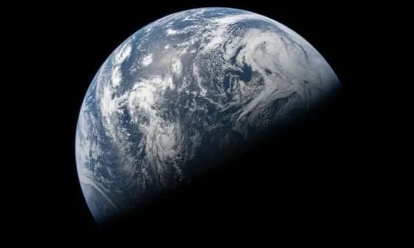 NASA publikon pamje të reja nga Artemis II pas përfundimit të misionit rreth Hënës