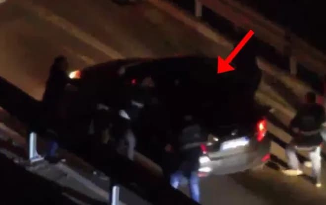Operacion si në filma, momenti kur Policia e kap “tregtarin” e automatikëve