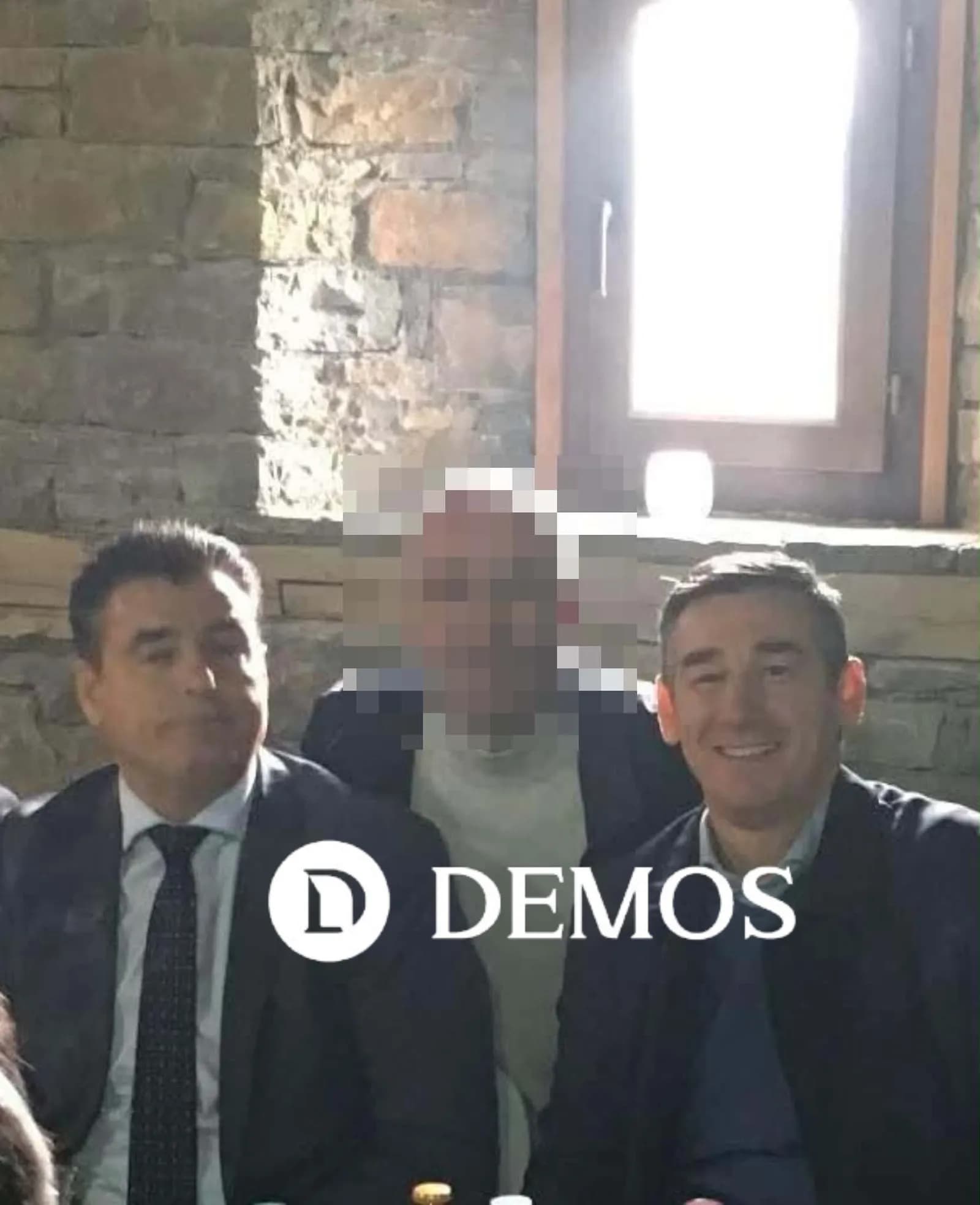 Para 8 vitesh e akuzonte Veselin se PDK e ndau Mitrovicën, publikohet foto e vjetër e Agim Bahtiri me Kadri Veselin