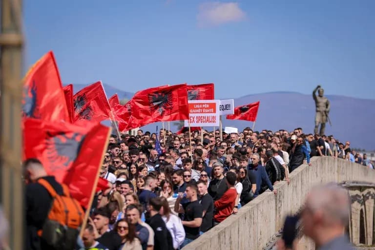 Pas Shkupit e Tiranës, protesta e radhës për Gjuhën Shqipe do të mbahet në Prishtinë
