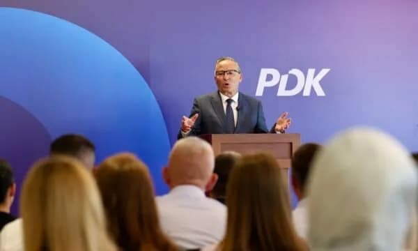 “PDK gati ta kthejë stabilitetin”, Hamza takim mobilizues me kandidatët për deputetë për zgjedhjet e 7 qershorit