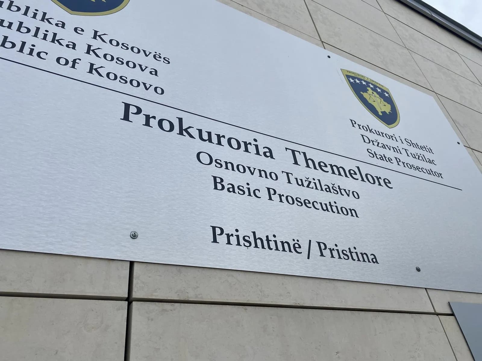 Pesë serbë ndalohen në Graçanicë, dyshohen për cenim të lirë të votës