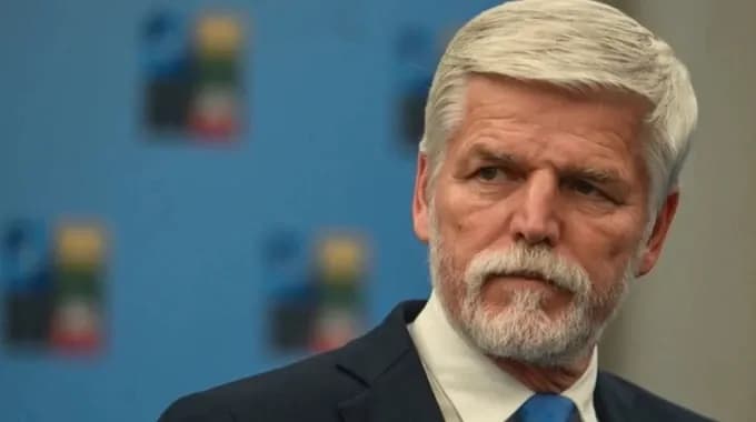 Presidenti çek: NATO t’i tregojë dhëmbët ndaj provokimeve të Rusisë