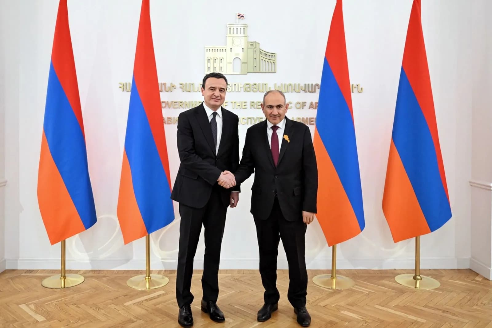 Presidenti i Armenisë njofton për takimin me Kurtin në margjina të Samitit të EPC: Nënvizuam rëndësinë e dialogut dhe bashkëpunimt