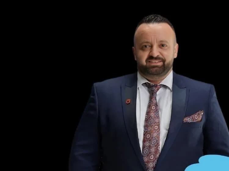 Qëndrim Kryeziu: Kritika të forta ndaj qeverisjes aktuale – “6 vjet e gjysmë premtime, por vepra zero”