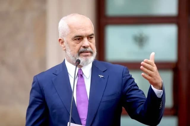 Rama në Lezhë: PS, mbron kombin e mbështet UÇK-në