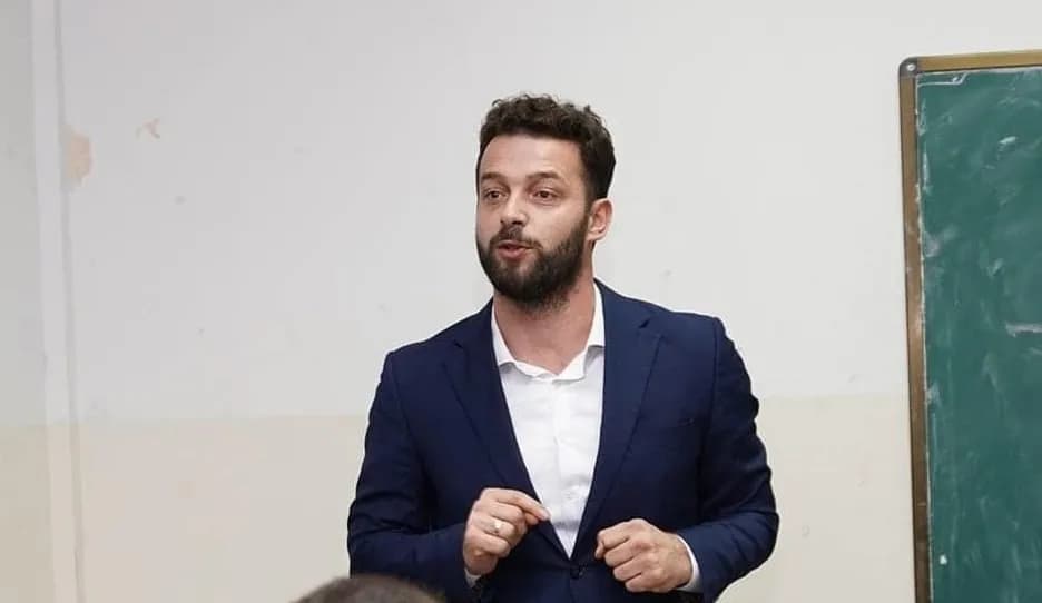 Ramadani i VV-së iu shet mend partive tjera: Nuk fitohet vota me sharje o vëllezër opozitarë!