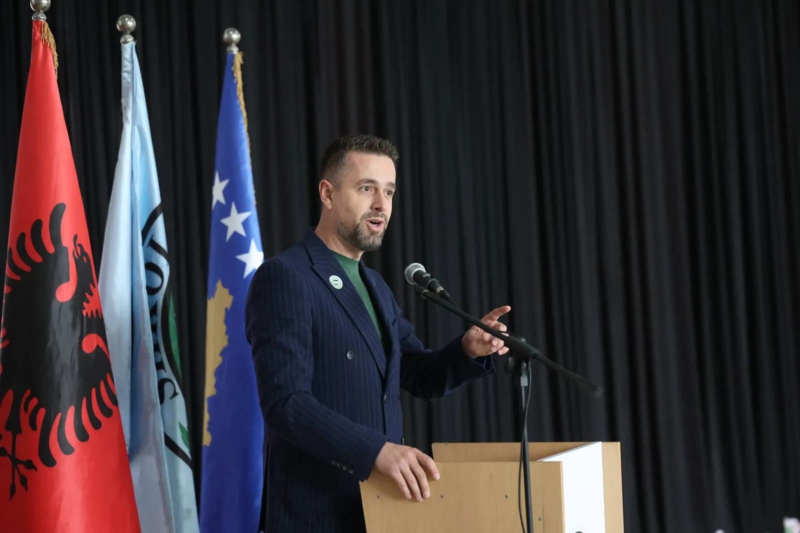 Samir Shahini reagon pasi Përparim Rama e shkarkoi nga drejtimi i Arsimit