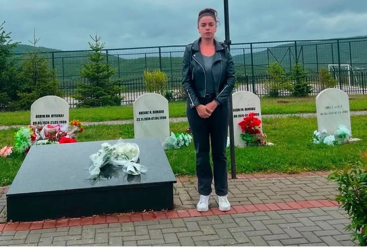 “S’e dëgjova zërin tënd”, vajza e dëshmorit Fehmi Demiqi me fjalë prekëse në përvjetorin e rënies së tij