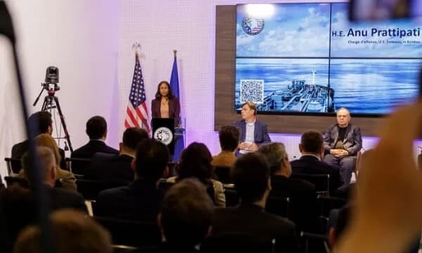 SHBA e gatshme për partneritet me Kosovën rreth Gazit të Lëngshëm, Prattipati: Siguria energjetike është siguri kombëtare