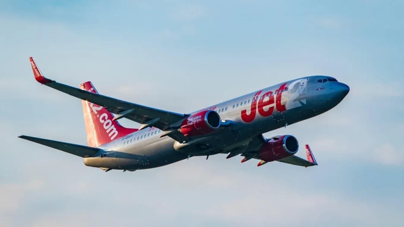 Terror në ajër për 220 pasagjerë që fluturonin nga Tenerife në Birmingham, piloti pëson atak në zemër