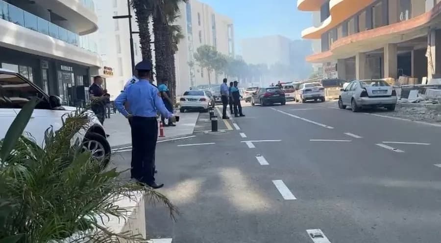 Zjarr i madh te Rana e Hedhun në Shqipëri, zona me pisha përfshihet nga flakët