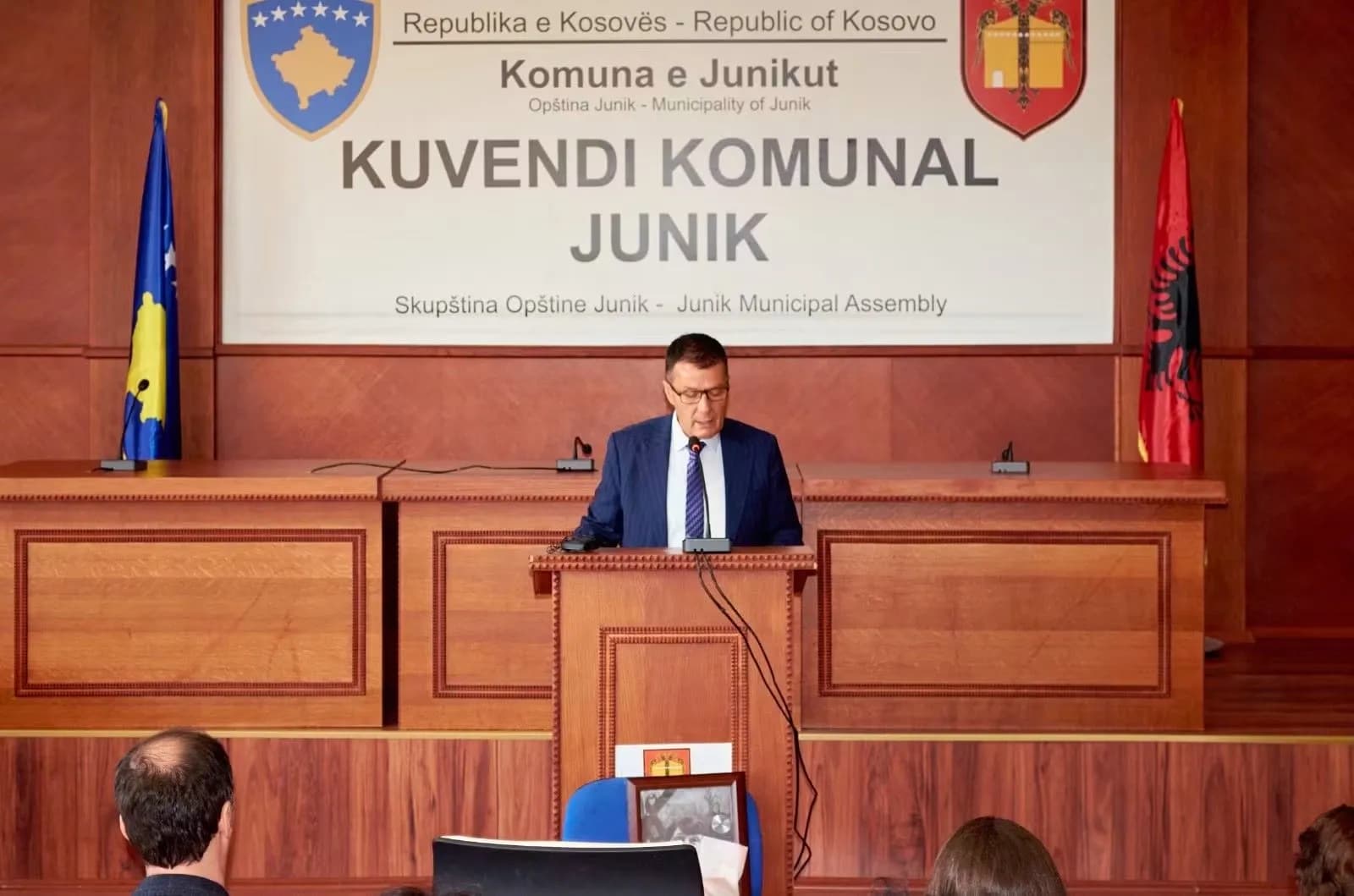 Auditori e vlerëson komunën e Junikut si modelin më të mirë për menaxhimin financiar