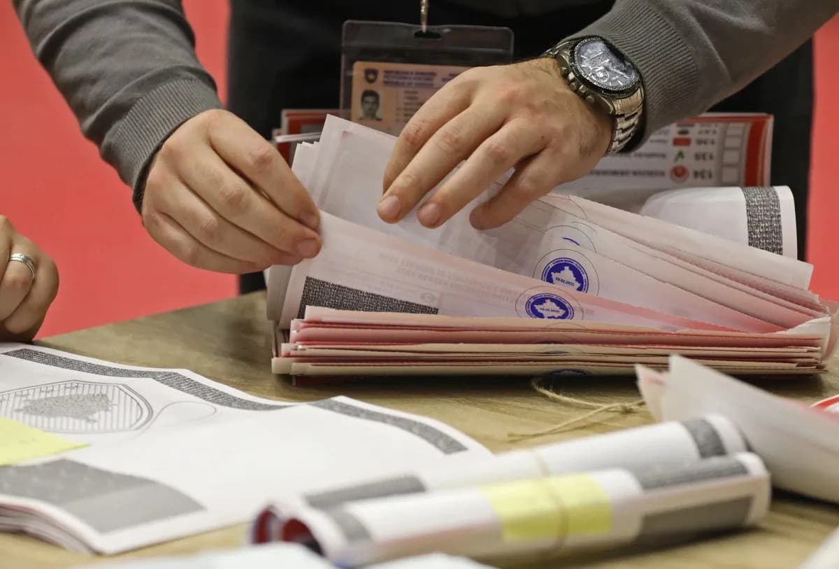 Elezi: Nesër përfundon numërimi i votave me postë, në mëngjes nis numërimi i votave me kusht