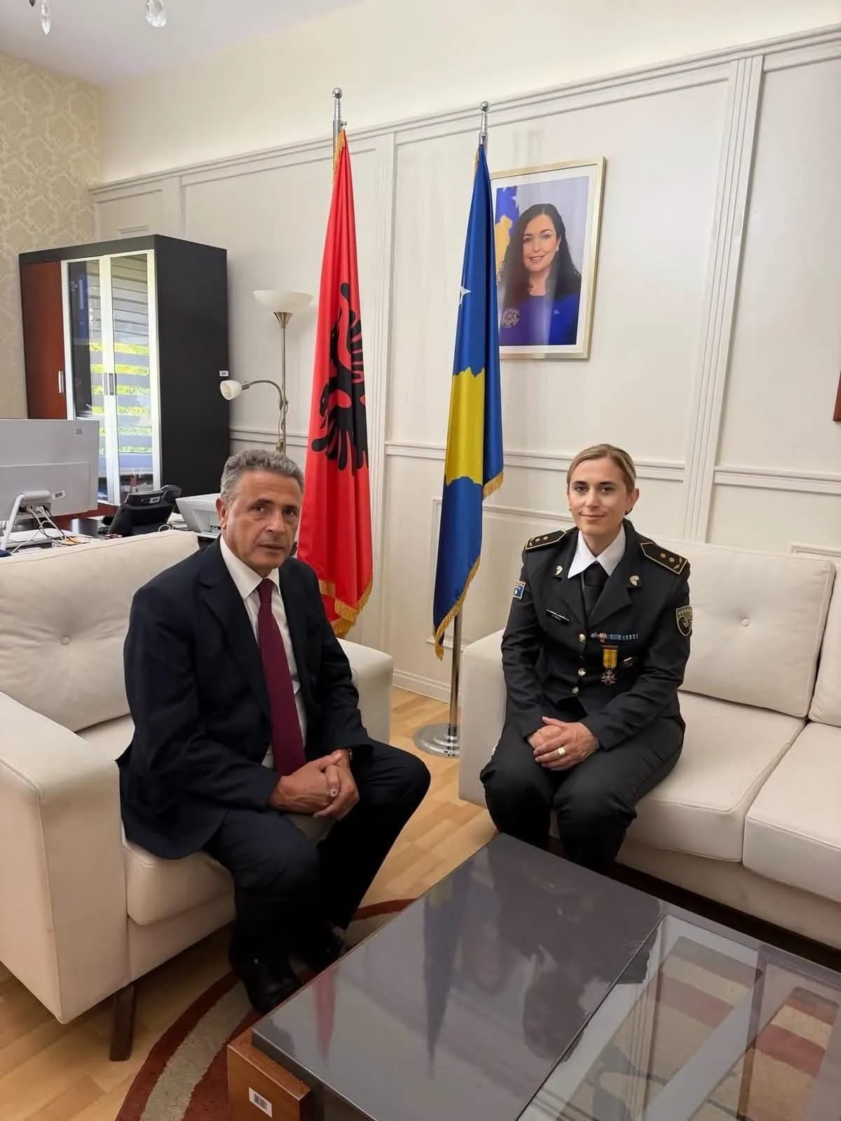 Fatbardha Osaj bëhet gruaja e parë nga Kosova në postin e atashe-së së Mbrojtjes në Shqipëri