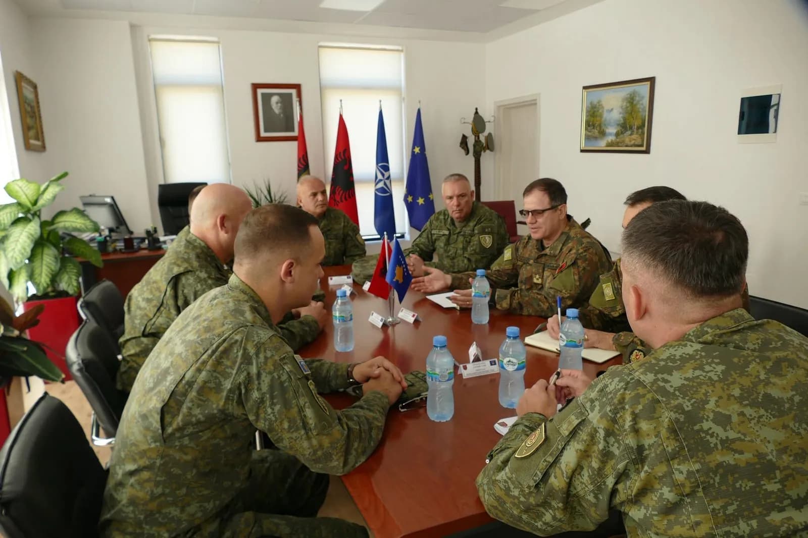 FSK vizitoi Komandën Mbështetëse të FARSH – njihen nga afër me misionin dhe strukturën organizative