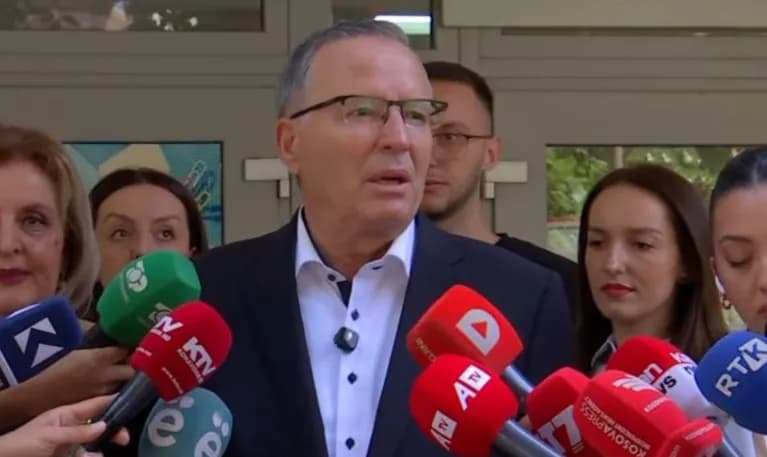 Hamza fton qytetarët të votojnë: Sot vendoset për katër vitet e ardhshme