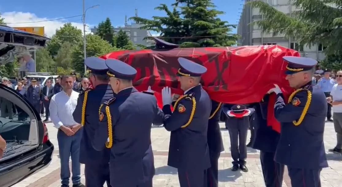 I jepet lamtumira e fundit policit që u vra në detyrë në Shqipëri