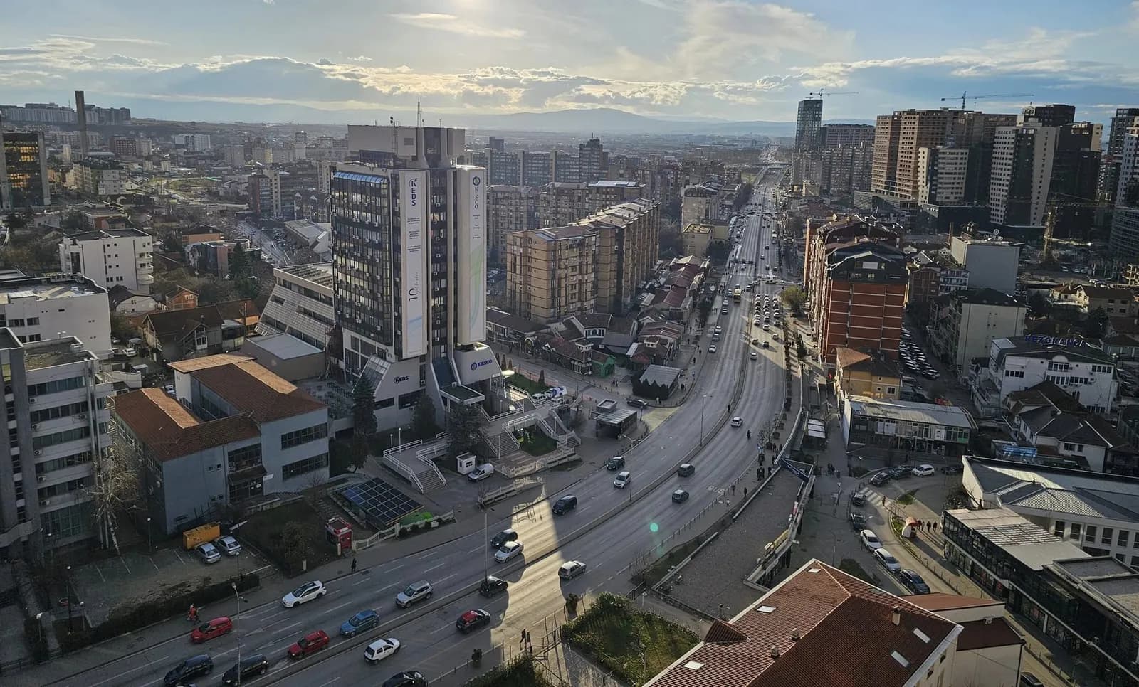 Komuna rikthen qarkullimin e mëparshëm në dy rrugët në Lakrishte