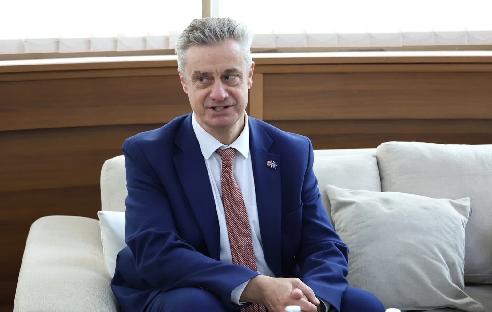 “Kosovës i duhet urgjentisht një qeveri stabile”, Hargreaves partive: Bashkëpunoni pas zgjedhjeve