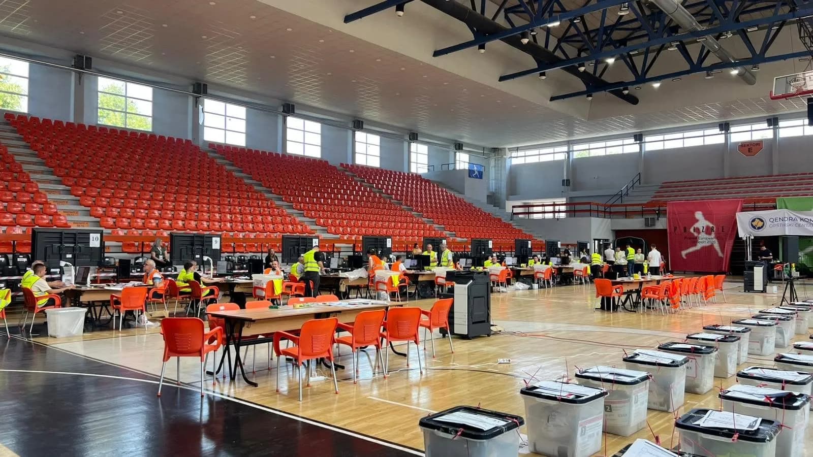 KQZ: Përfundon numërimi në 35 QKN, procesi arrin mbi 94% të vendvotimeve