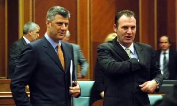 Limaj tregon se si i ka raportet me ish-presidentin Thaçi e familjen e tij