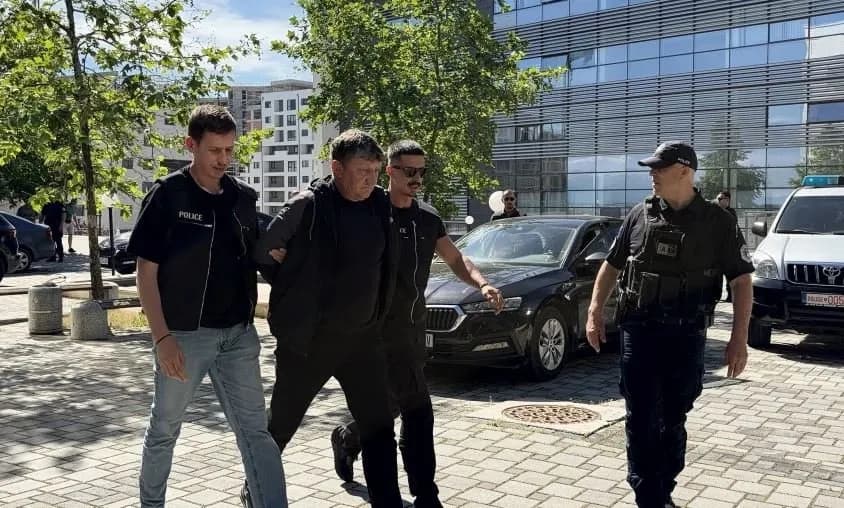 Masakra e Reçakut, paraburgim ndaj pesë të akuzuarve për krime lufte