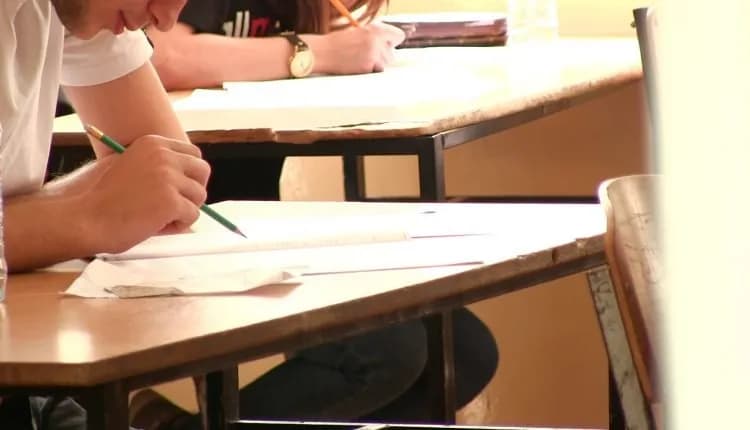 Mbi 19 mijë maturantë i nënshtrohen nesër Testit të Maturës Shtetërore 2026