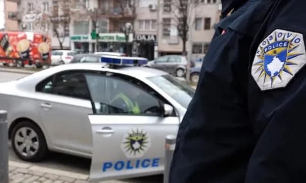 Policia jep detaje për të shtënat me armë ndaj autobusit në Malishevë
