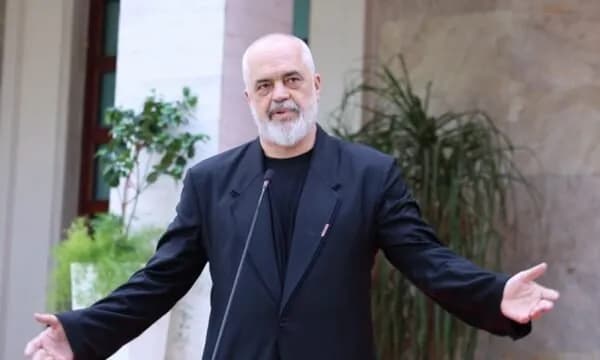 Protesta kundër planit për investim në Zvërnec, Rama: Po dëmton imazhin e Shqipërisë dhe sezonin turistik