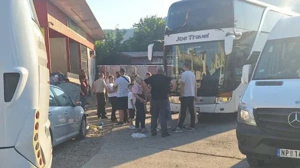 Qytetarët serbë nisen nga veriu për ta festuar “Vidovdanin”