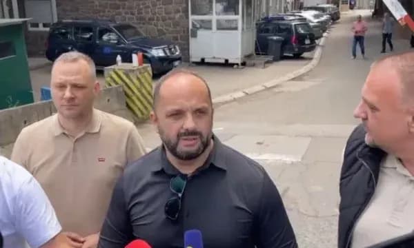 Radojeviq pas lirimit: Ka vetëm Mitrovicë Veriore dhe Jugore, jo një Mitrovicë