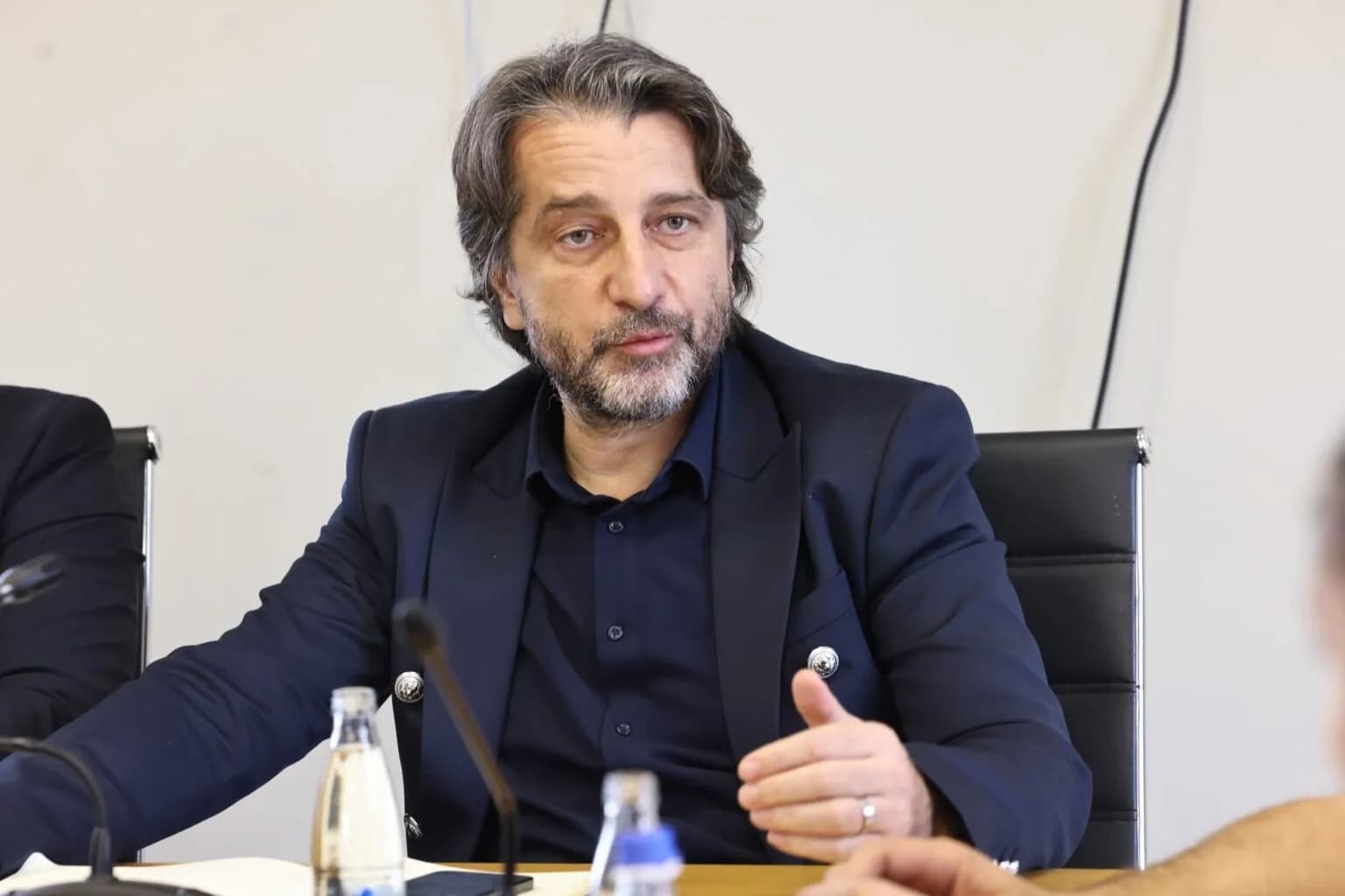 Rama: Ditën që Dejona Aleksander Mihajli del në mbrojtje të LDK-së, LDK-ja duhet me e kqyrë veten seriozisht në pasqyrë