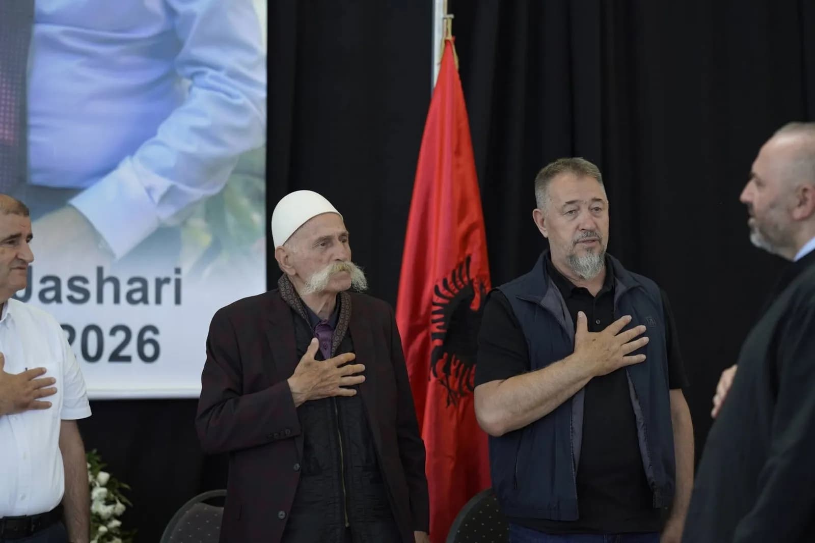 Sami Lushtaku falenderon qytetarët për mbështetjen ndaj familjes së Sahit Jasharit