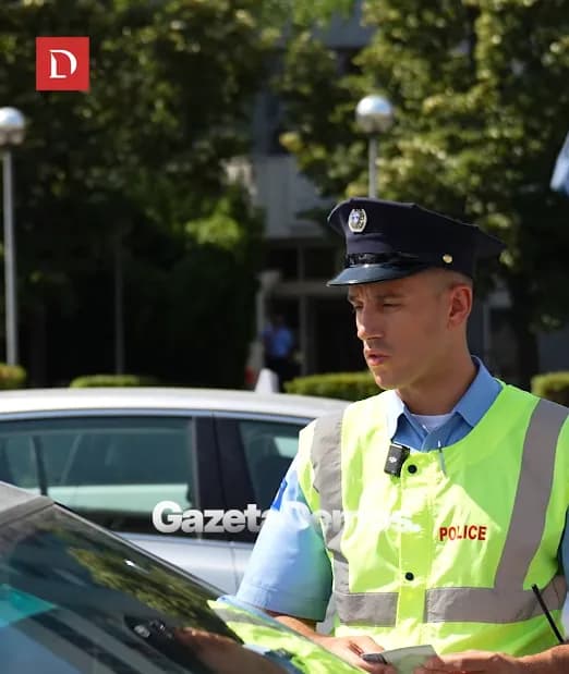 “A ban me na falë” – Mërgimtari e ‘lut’ policin që të mos e dënoi për gabimin në trafik