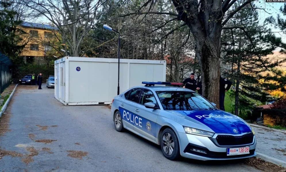 Arrestohet i dyshuari për dy vjedhje në Zveçan, i gjenden paratë e vjedhura