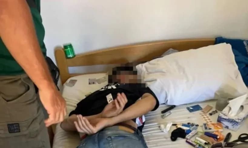 Arrestohet një kosovar në Ulqin, dyshohet për vjedhje nëpër plazhe