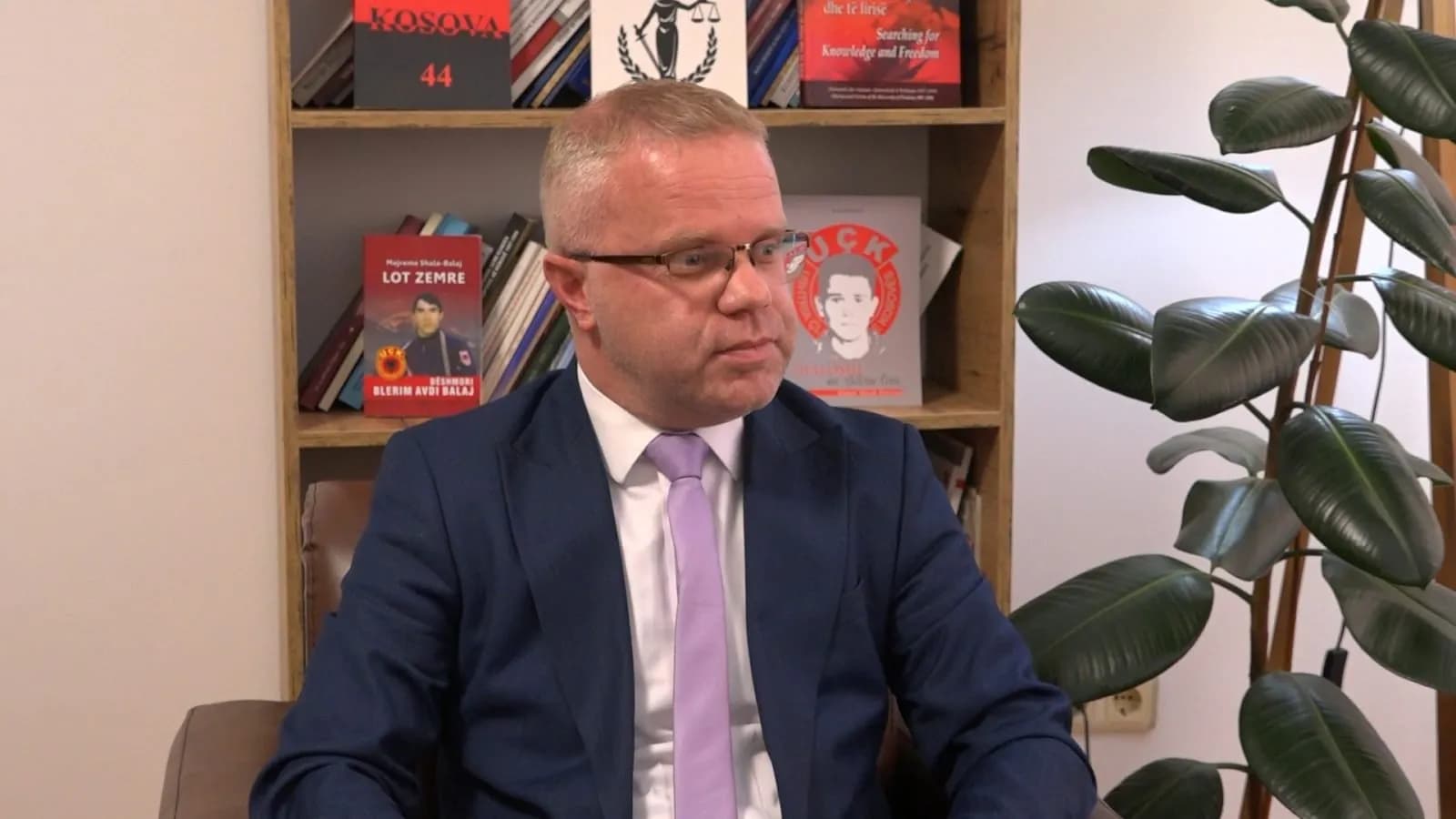 Bajraktari: Paraburgimi i katërshes së UÇK-së pas përfundimit të procesit bie ndesh me ligjin