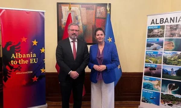 Bajrami takohet me Dautllarin: E përgëzova për progresin e fuqishëm në negociatat për anëtarësim në BE