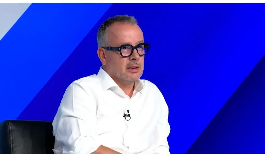 “Dy grupe që e sulmojnë njëra-tjetrën”, Kajtazi jep arsyen e fortë pse LDK-ja nuk duhet të shkojë me VV-në