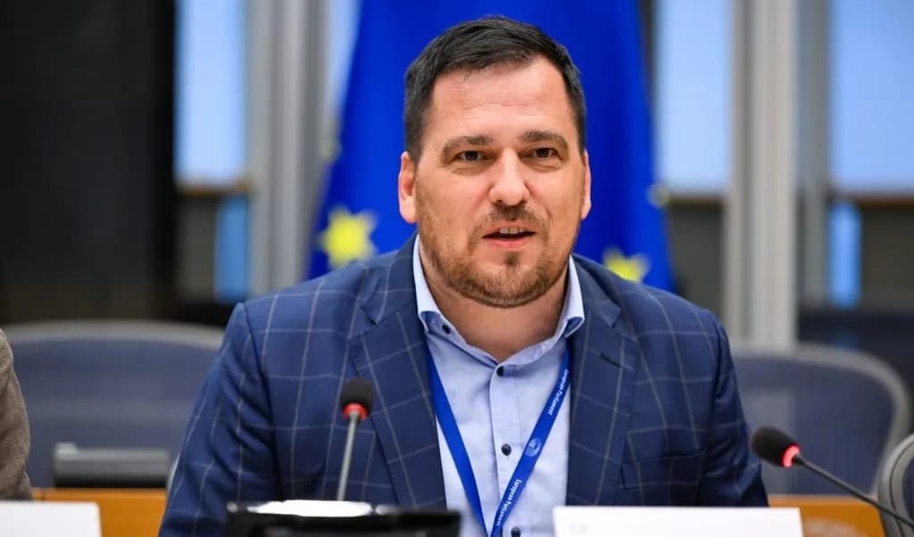 Eurodeputeti çek: Kemi qenë shumë neutralë ndaj Serbisë, por “mjaft është mjaft”