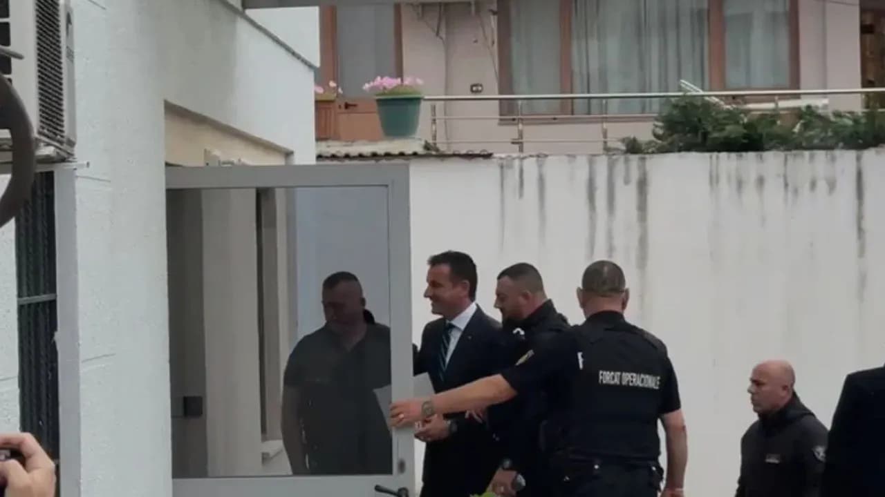 Gjyqtari Panda dorëhiqet nga gjyqi ndaj Erion Veliajt